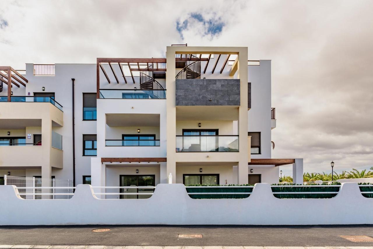 Modern Apartment In Residential Complex With Pools Коста-де-Антигуа Экстерьер фото